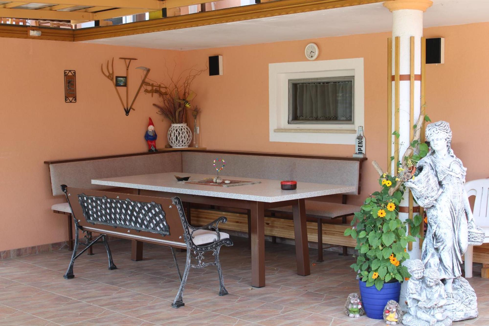 Ferienwohnung Und Gaestezimmer Gaspar Halbenrain Ngoại thất bức ảnh