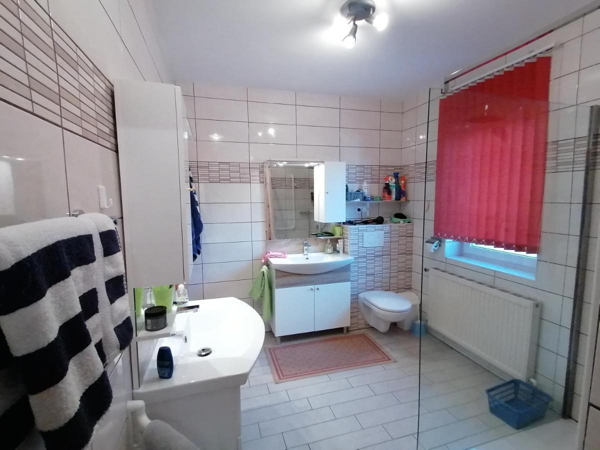 Ferienwohnung Und Gaestezimmer Gaspar Halbenrain Ngoại thất bức ảnh